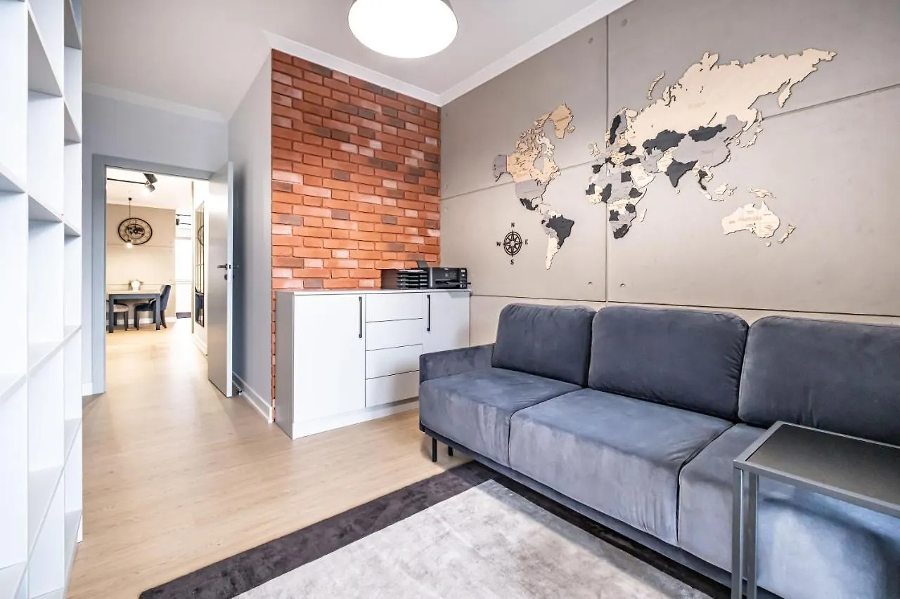 ורשה Positive Apartment